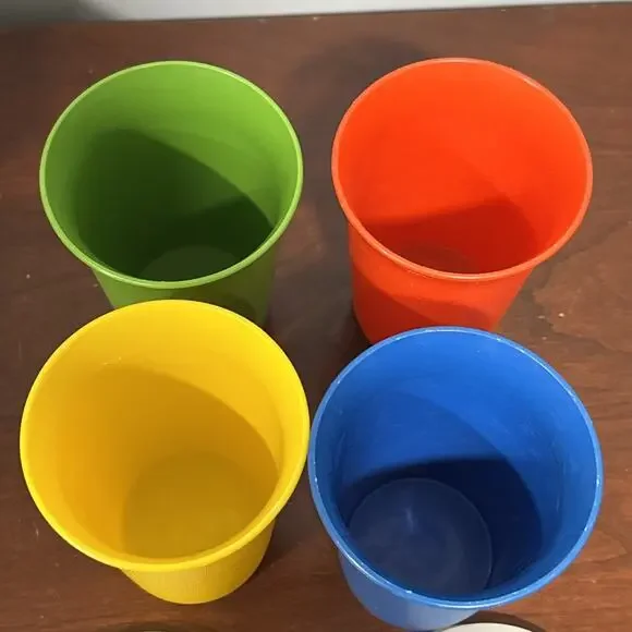 Tupperware 109 7oz Bell Cups Primary Colors 1552 Lips Used Condition - Picture 7 of 11